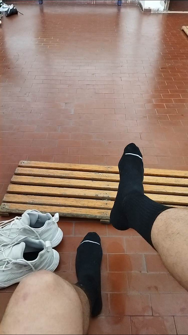 Thumbnail: Giovanni’s size 17s after practice 