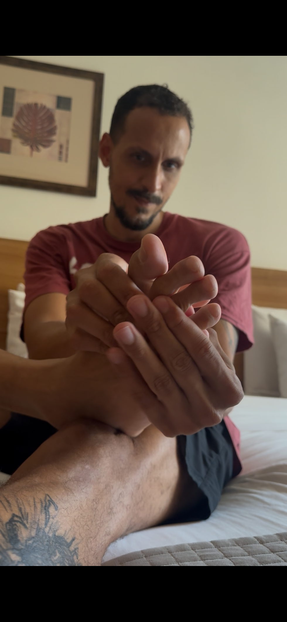 Thumbnail: VID 21 - 6ft9 Arthur teasing you, talks about his giant, sweaty size 18 US feet
