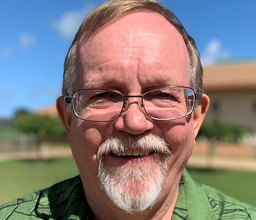 2018-11-11 Evan Aloha Headshot (Small).jpg
