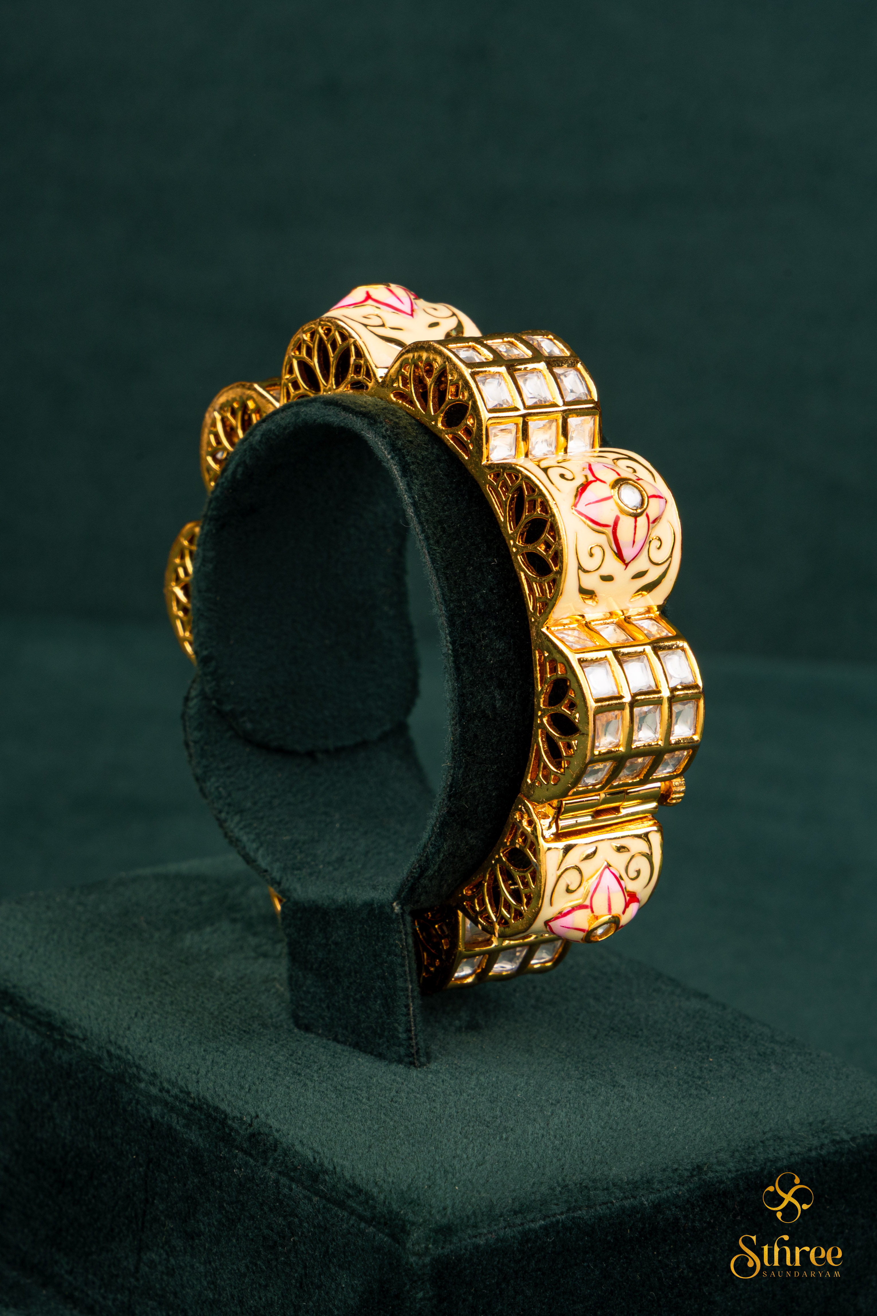 Gajra - Ivory and pink enamel with kundan (single piece)