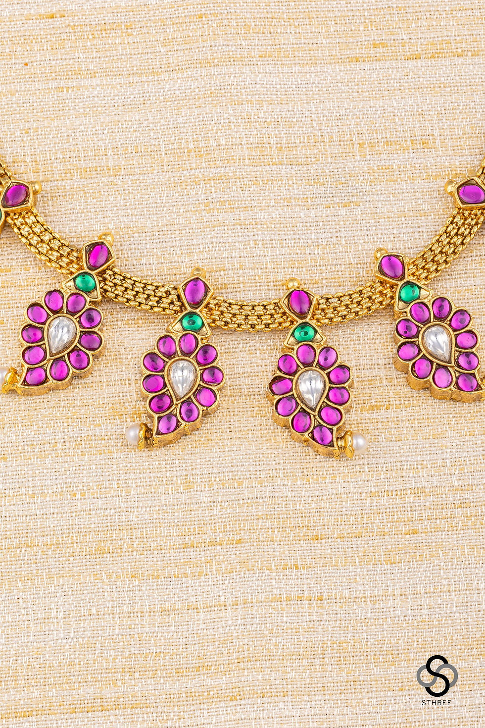 Thumbnail: Double side Mango choker - Ruby red and White