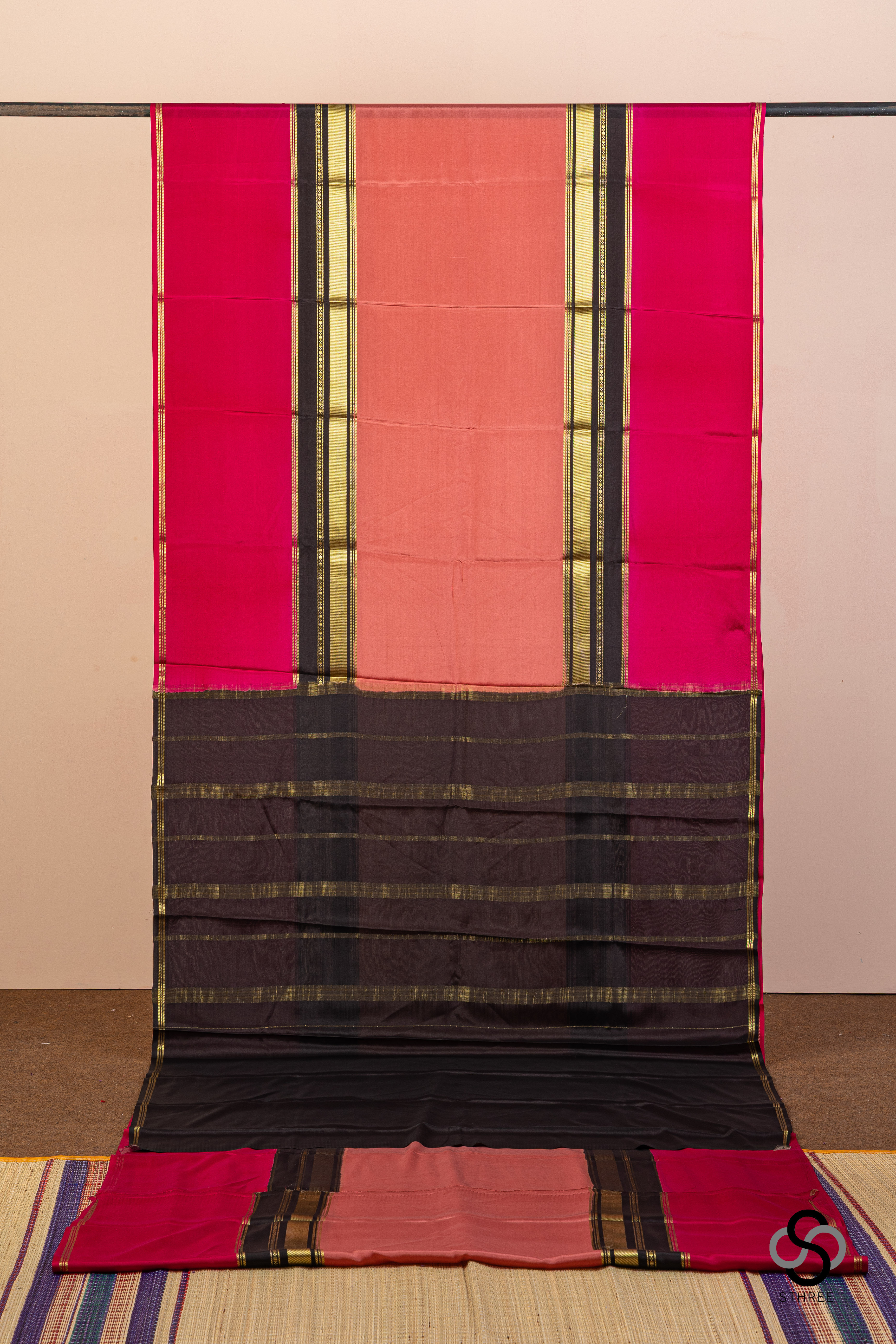 Mysore crepe silk - Mubbagam - Biscuit colour with Magenta