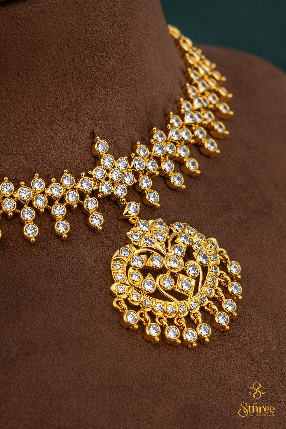 Thumbnail: Diamond Pattern Addigai Set