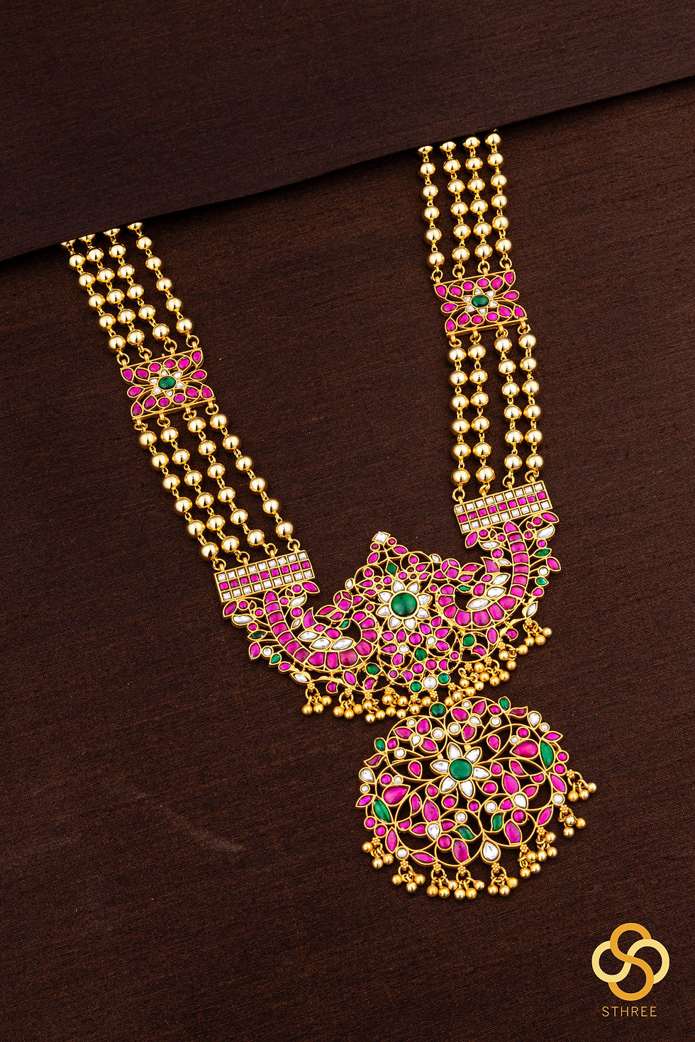 Thumbnail: Makarakanthi pendant in four lines - Ruby red