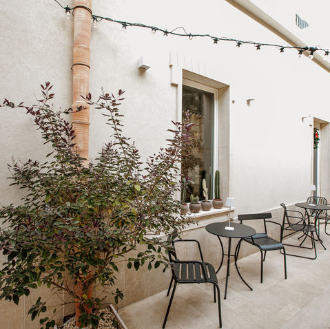 external courtyard-
cortile esterno