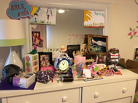 Kids disorganized cluttered dresser