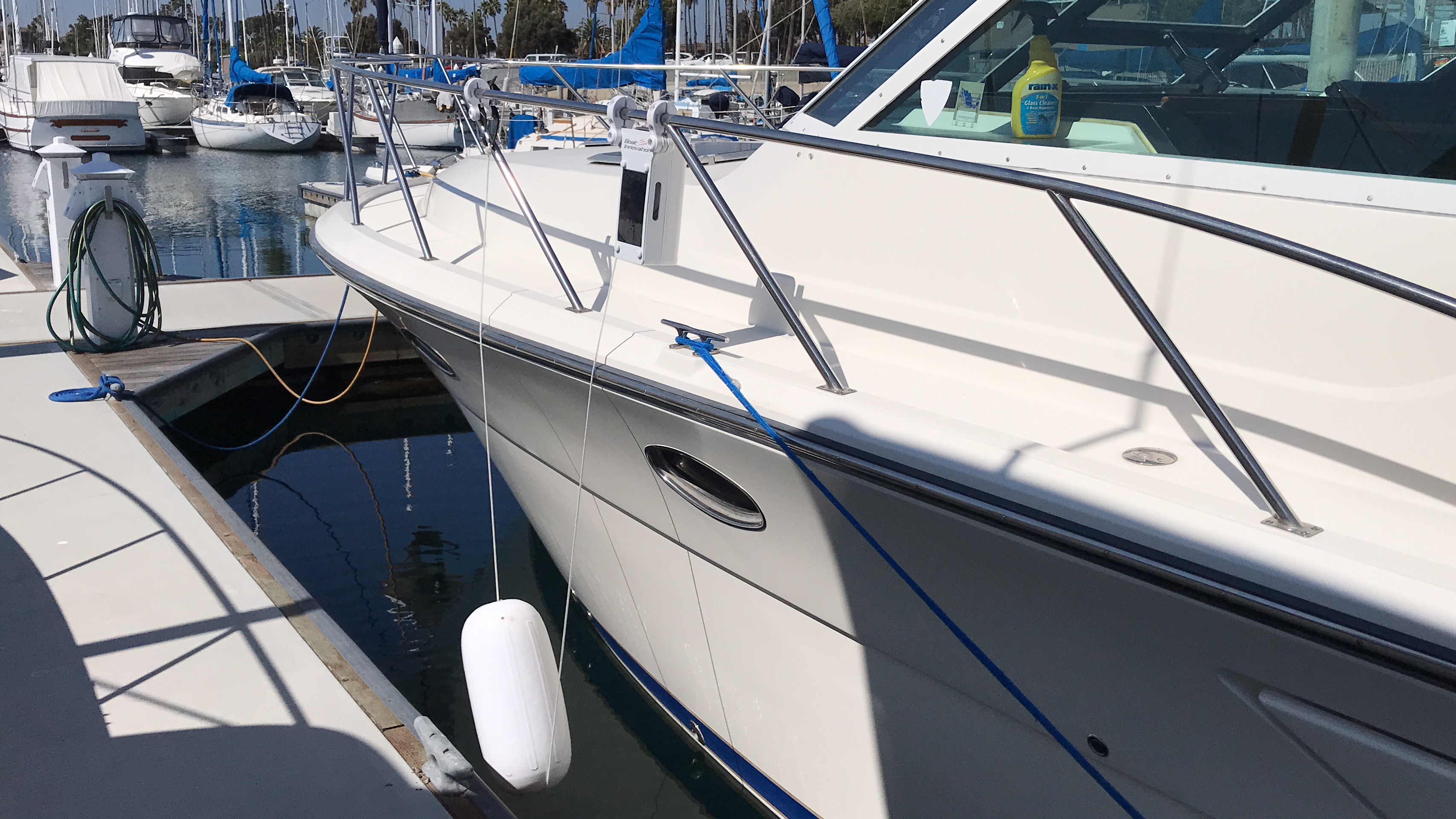 Docking made easier&safer. Automatic boat Fender. California