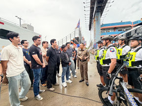 ทีม V.I.P. บช.ทท. VS Star Rider FC จัดการแข่งขันฟุตบอลเพื่อมอบเป็นทุนการศึกษาบุตรตำรวจท่องเที่ยว