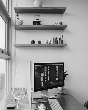 pexels-tranmautritam-326504-ConvertImage