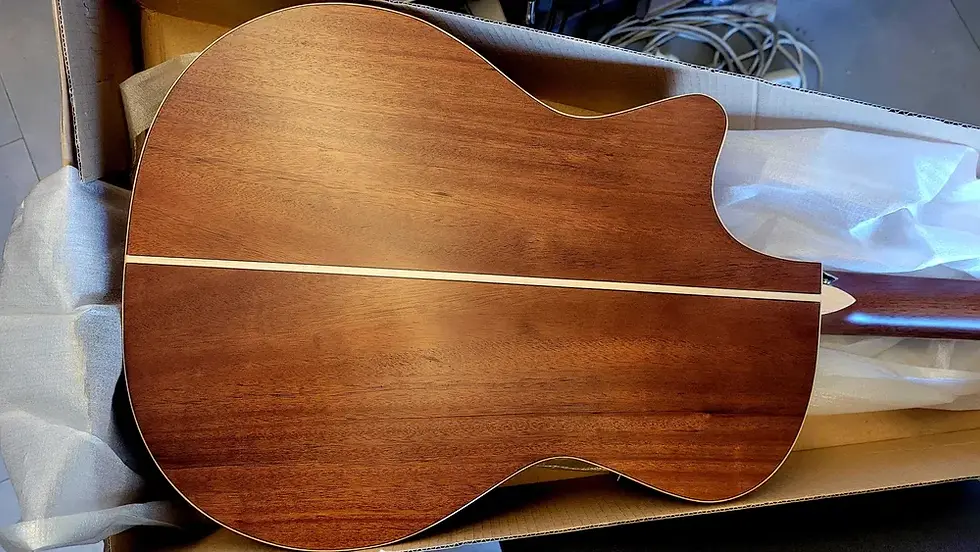 Miniatura: Luna Oracle Grand Concert Peace - gitara elektro-akustyczna