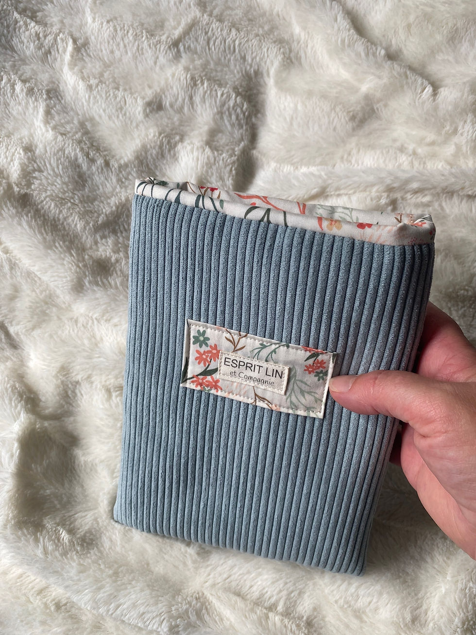 Miniature : Pochette à livre de poche 