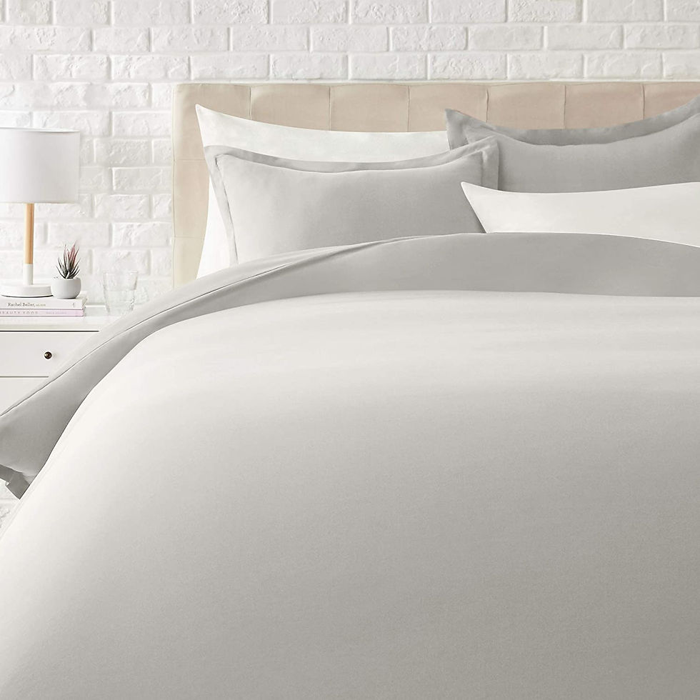 الصورة المصغرة: Amazon Basics Light-Weight Microfiber Duvet Cover Set with Snap Buttons - King,