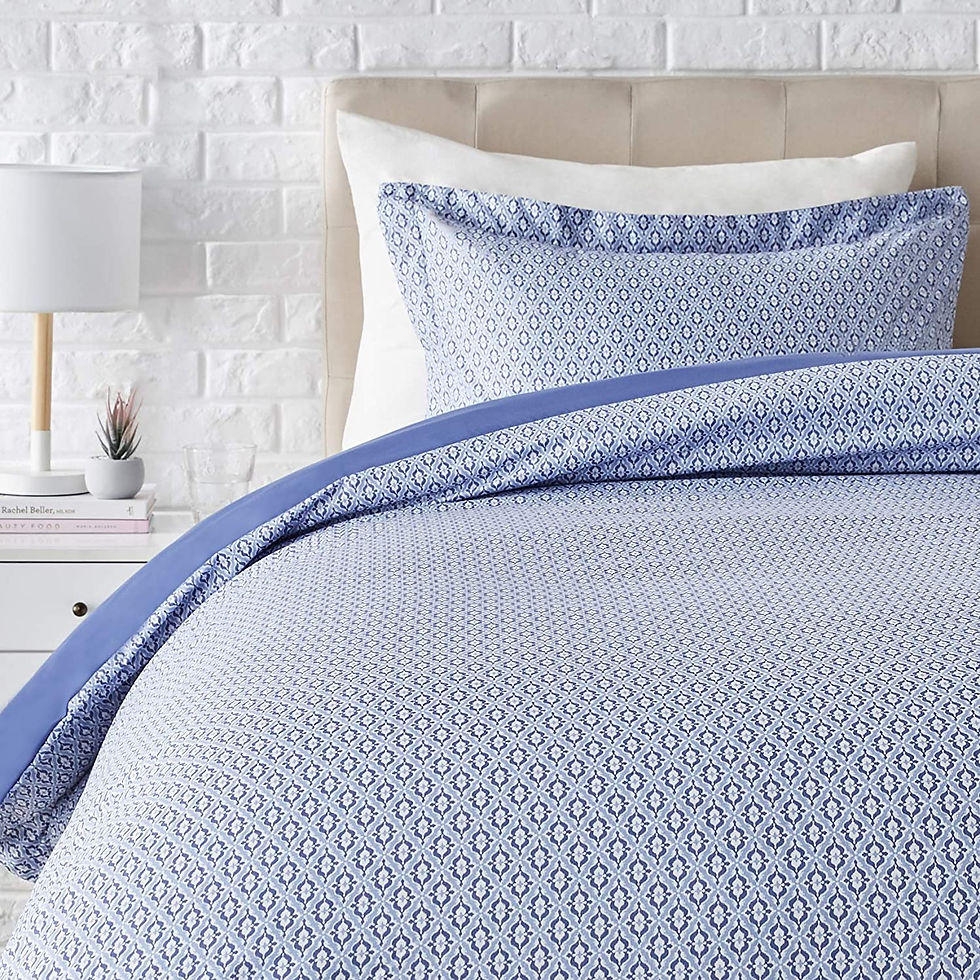الصورة المصغرة: Amazon Basics Light-Weight Microfiber Duvet Cover Set with Snap Buttons - King,
