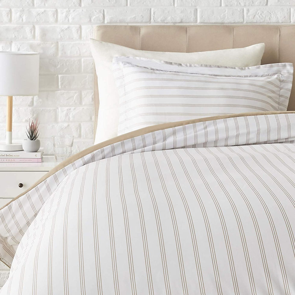 الصورة المصغرة: Amazon Basics Light-Weight Microfiber Duvet Cover Set with Snap Buttons - King,