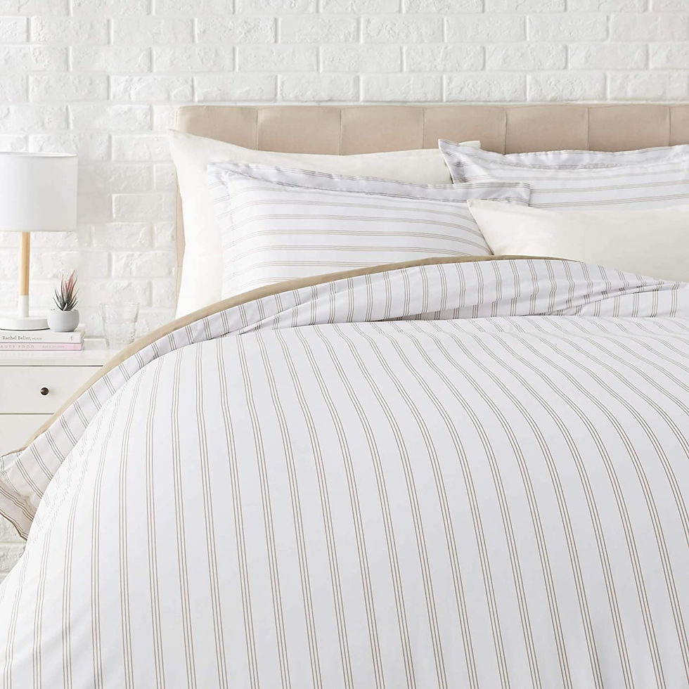 الصورة المصغرة: Amazon Basics Light-Weight Microfiber Duvet Cover Set with Snap Buttons - King,