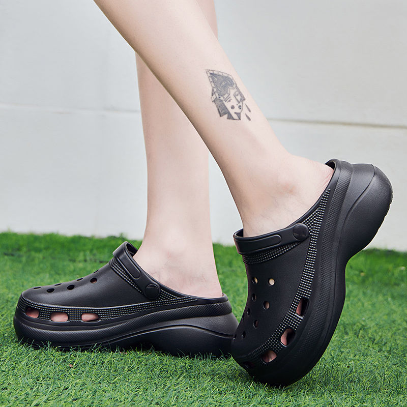 الصورة المصغرة: Women Sandals Shoes Fashion Graden Shoes Women Clogs White Nurse Crocks Hole Sh