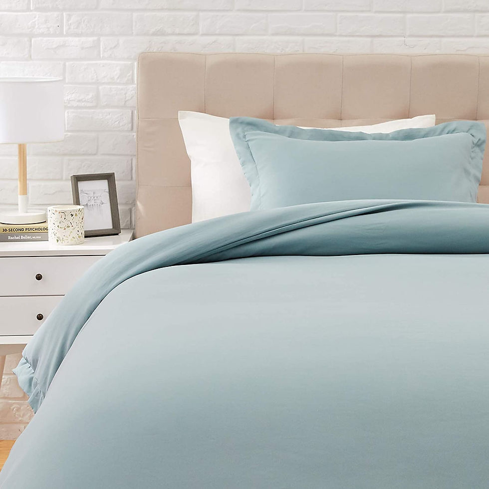 الصورة المصغرة: Amazon Basics Light-Weight Microfiber Duvet Cover Set with Snap Buttons - King,