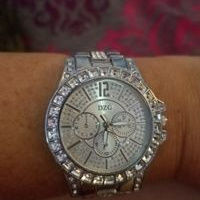 Thumbnail: New Women Quartz Watches Fashion Diamond Watch Rhinestone Diamond Casual Wristw