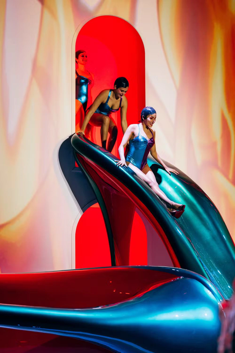 Evento Paris is Louboutining