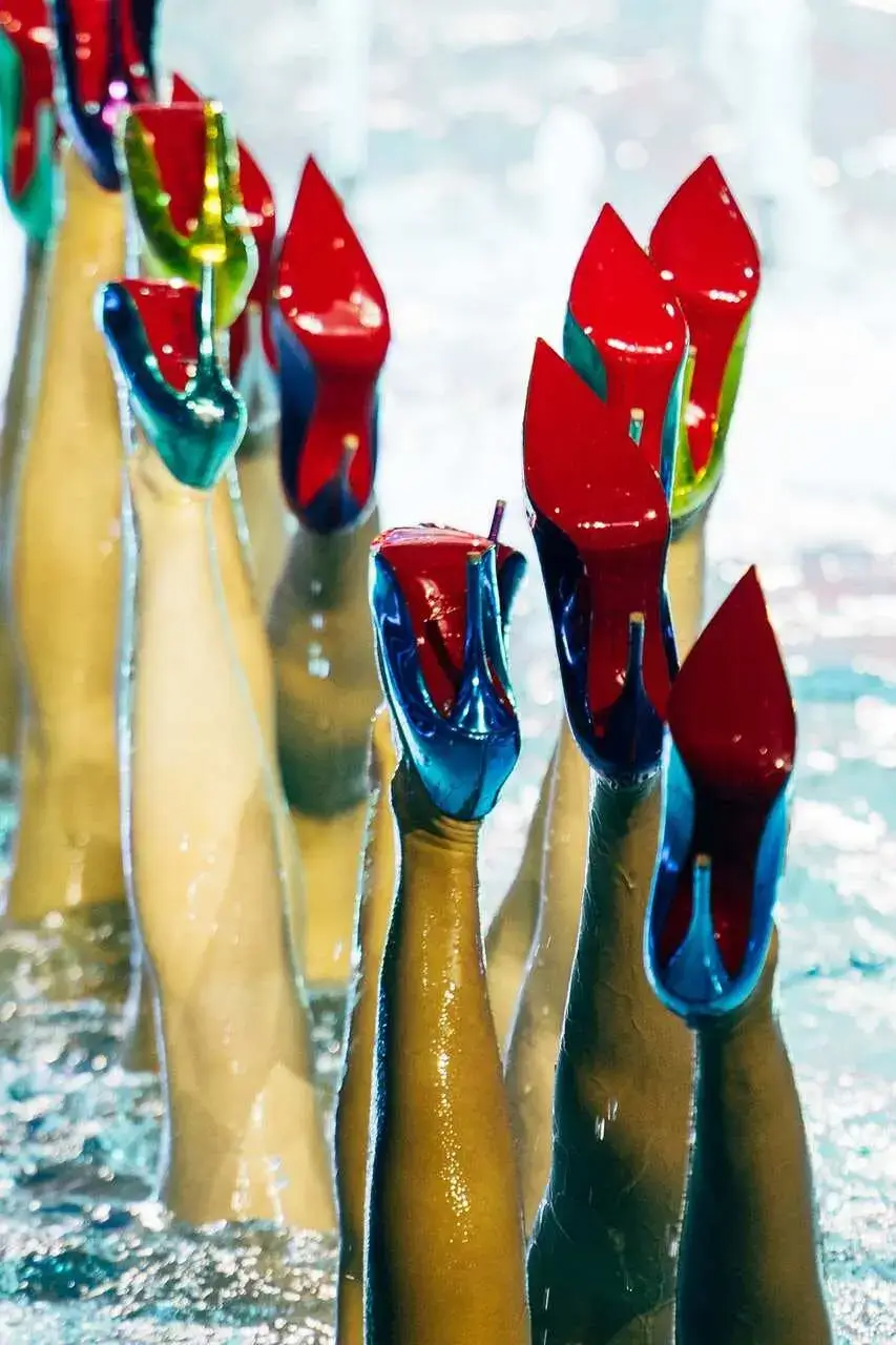 Nadadoras com Salto Louboutin