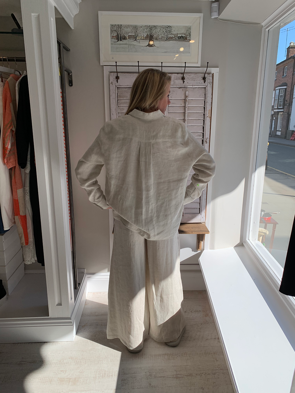 Thumbnail: Sarah Pacini Shimmering linen shirt