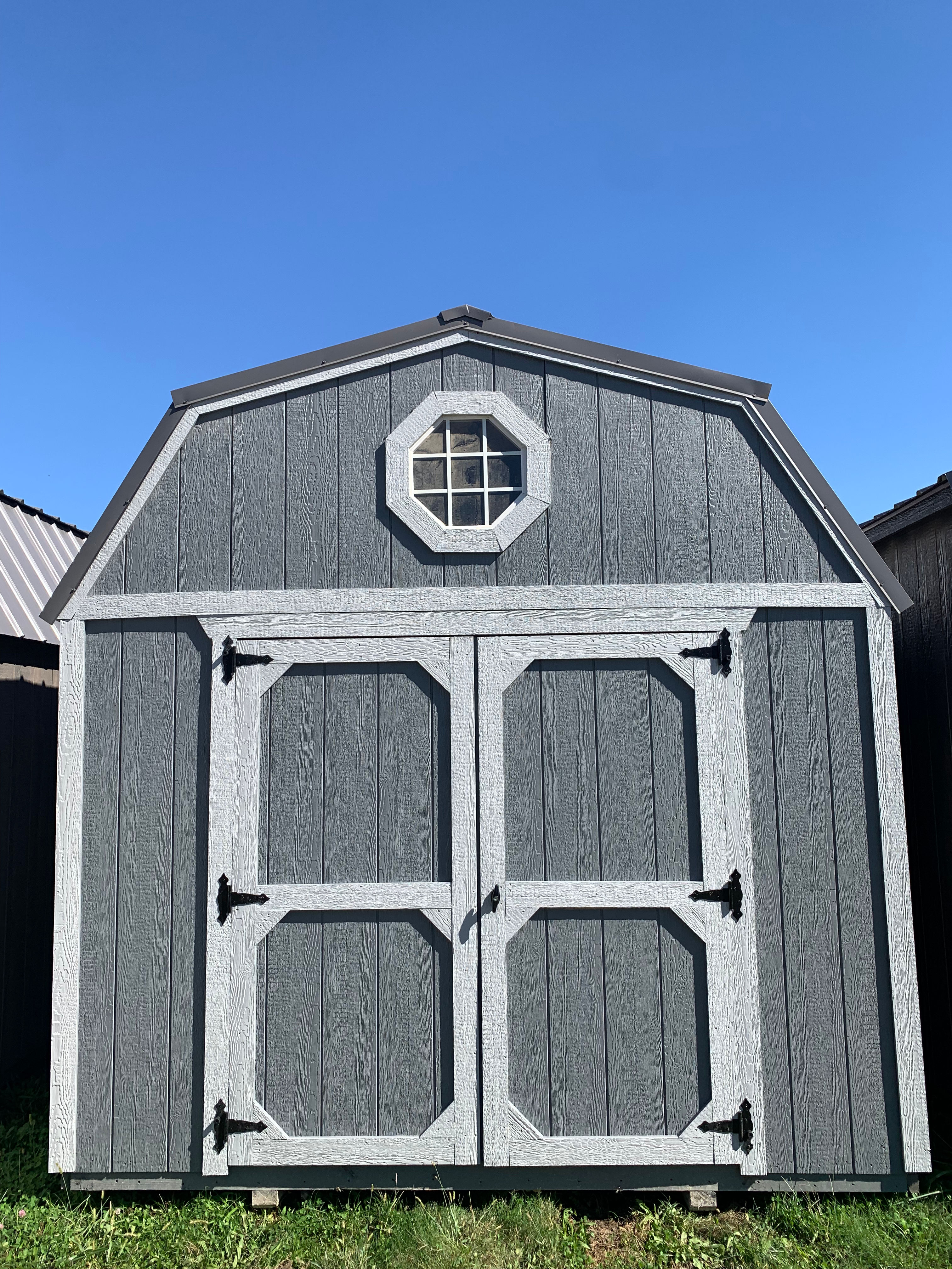 10 x 20 Lofted Barn