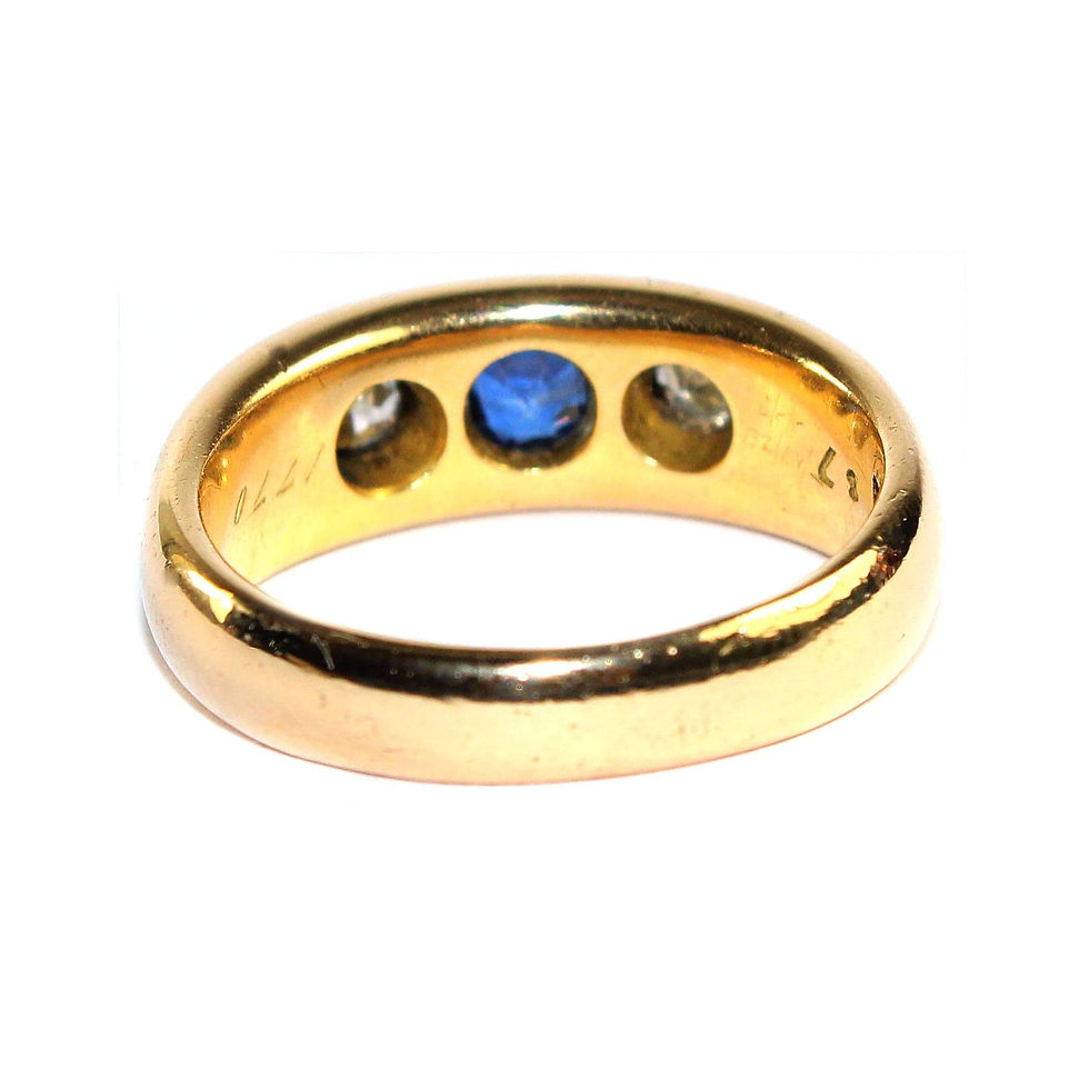 18ct Gold Sapphire Diamond Gypsy Ring