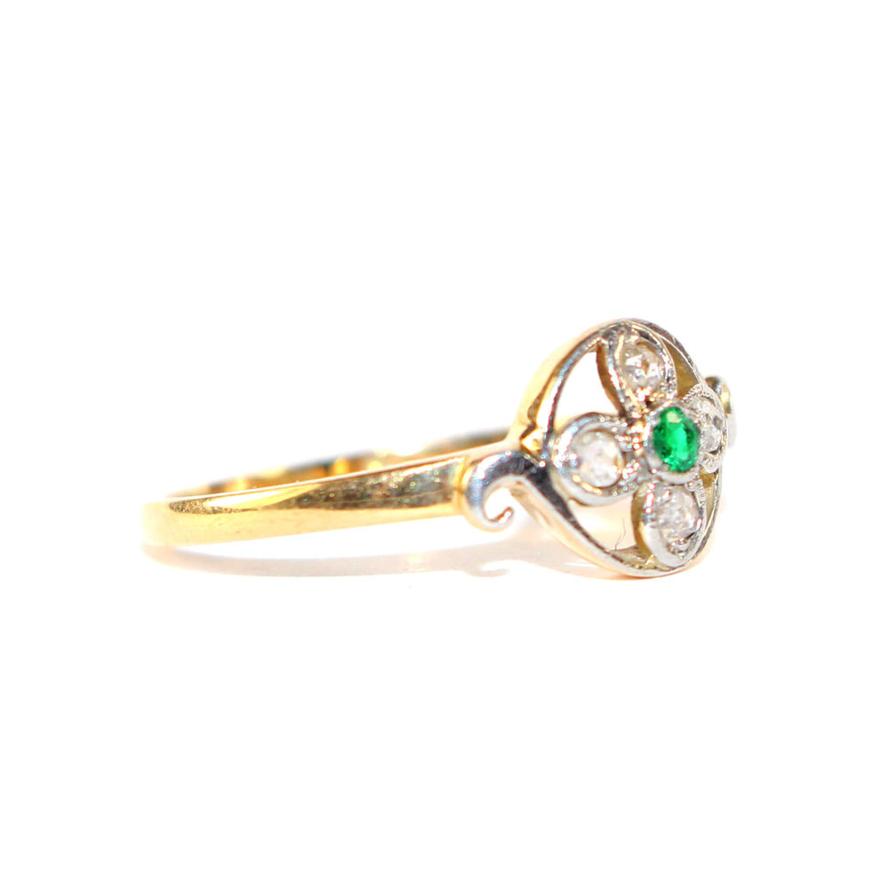 art deco emerald and diamond ring