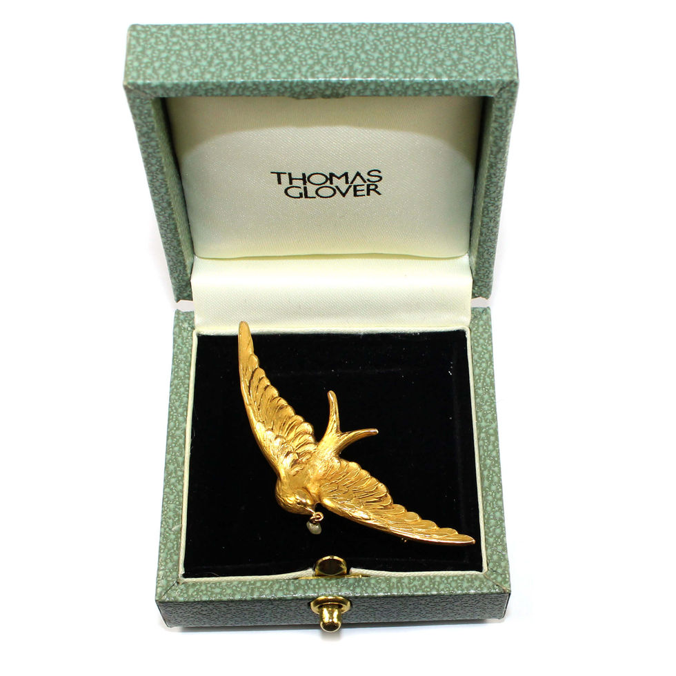 Victorian 18ct Gold Swallow Brooch