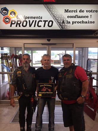 92448452_521769928732641_143455042153532