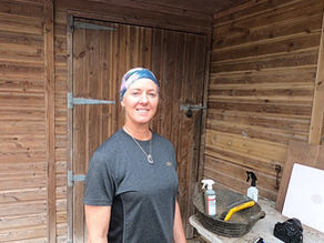 Beccy Smith discussing her favourite horse hoof trimming and hoof care tools, equipment and products