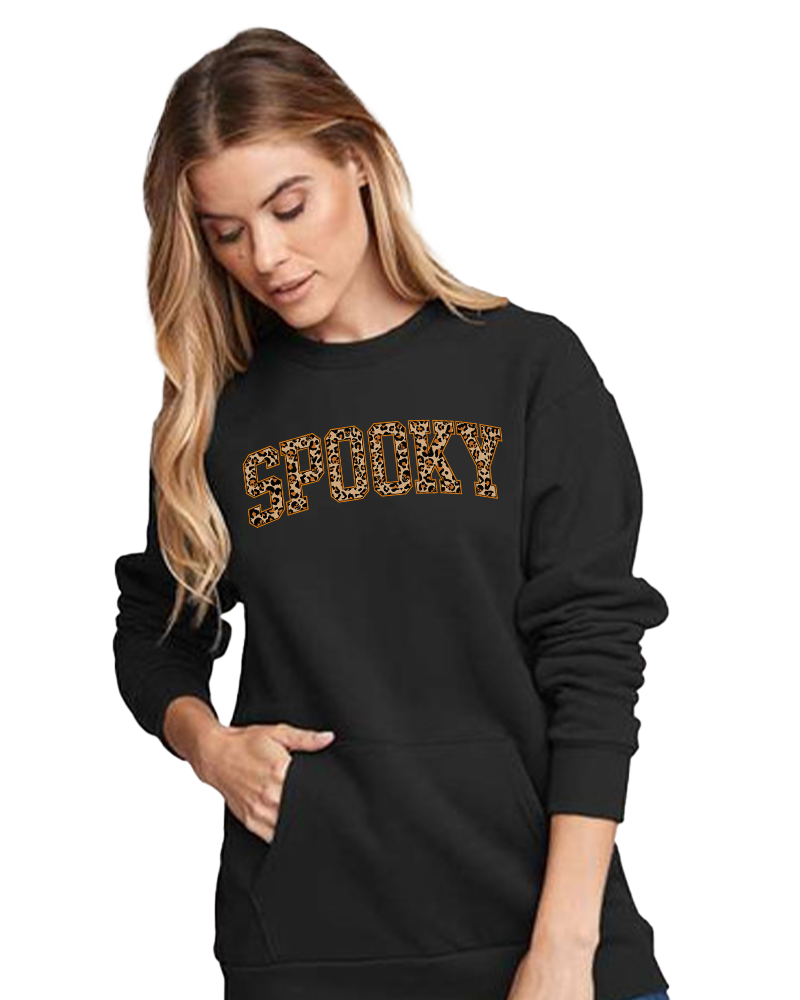 Thumbnail: Spooky Leopard Beach Fleece Pullover with Pocket