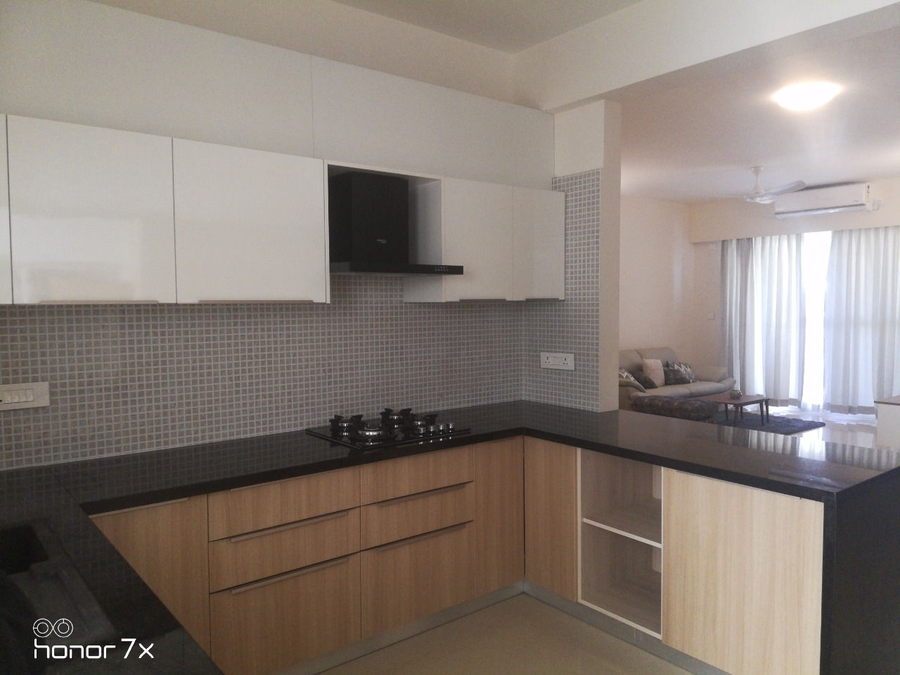 U Design Kitchen (Approx 170sft)