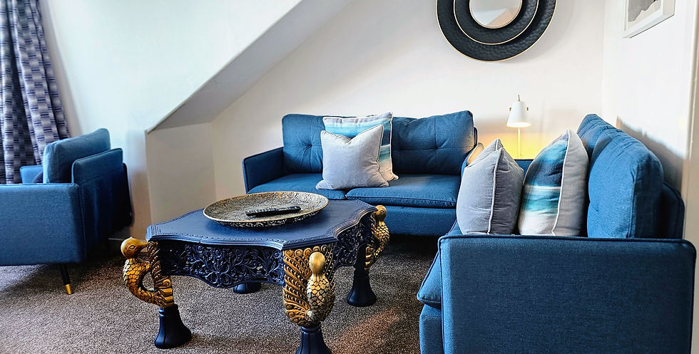 lounge mega from door
