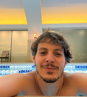 Alexandros_edited_edited.png
