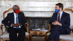 S.E o Embaixador Yalew Abate se encontrou com S.E. Eduardo Leite, Governador do Estado do Rio Grande
