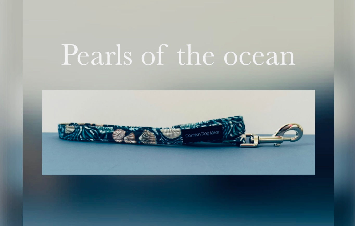 Pearls of the Ocean fabric Dog Lead
