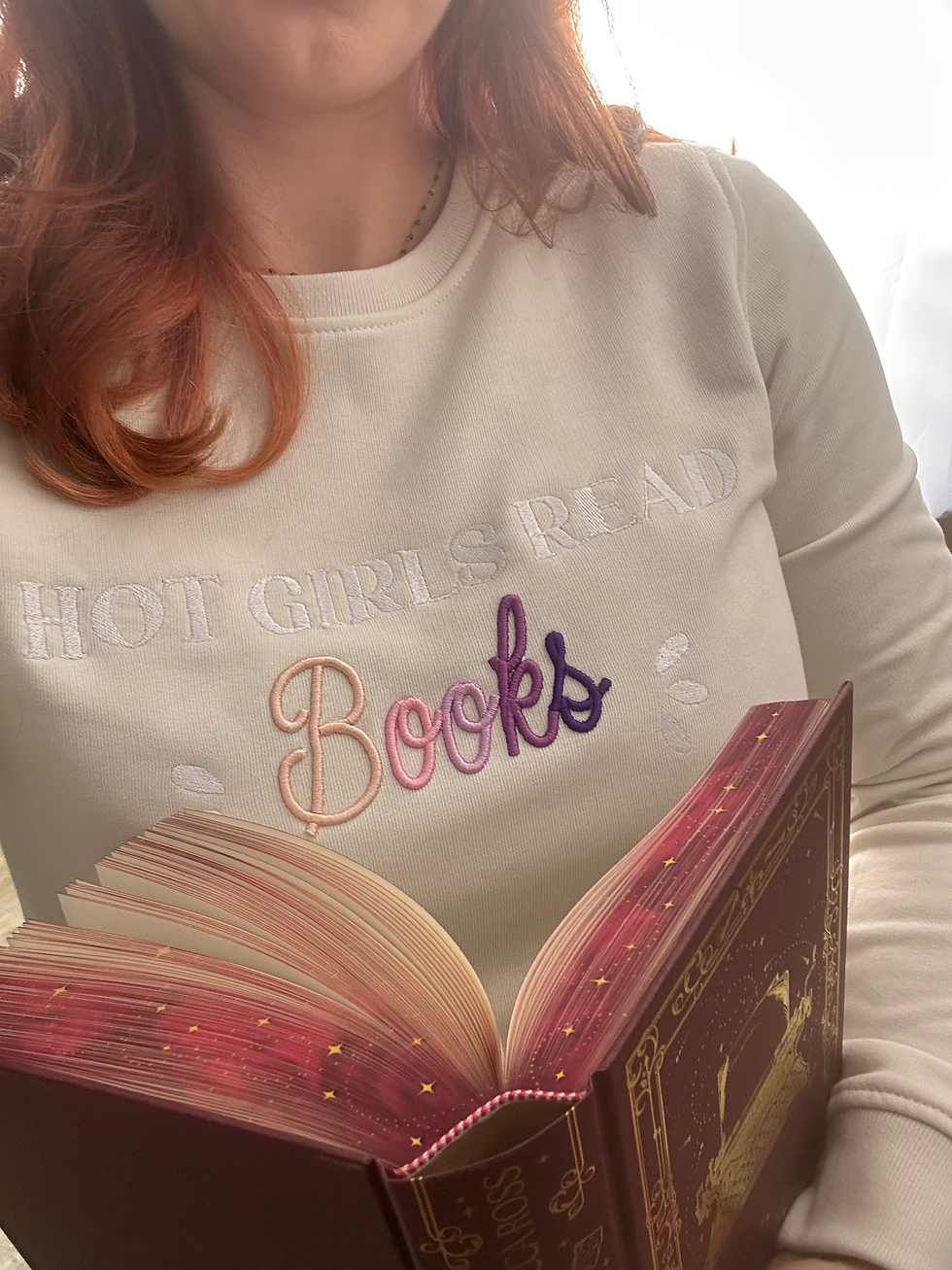 Miniature : Pull col rond léger  Hot Girls Read Books