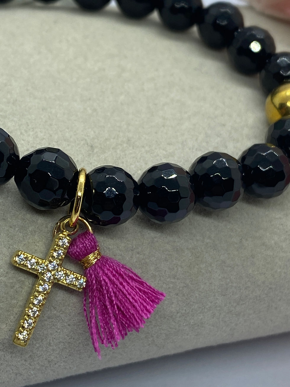 Thumbnail: Bracelet OPHELIE en perles d’Onyx noir 