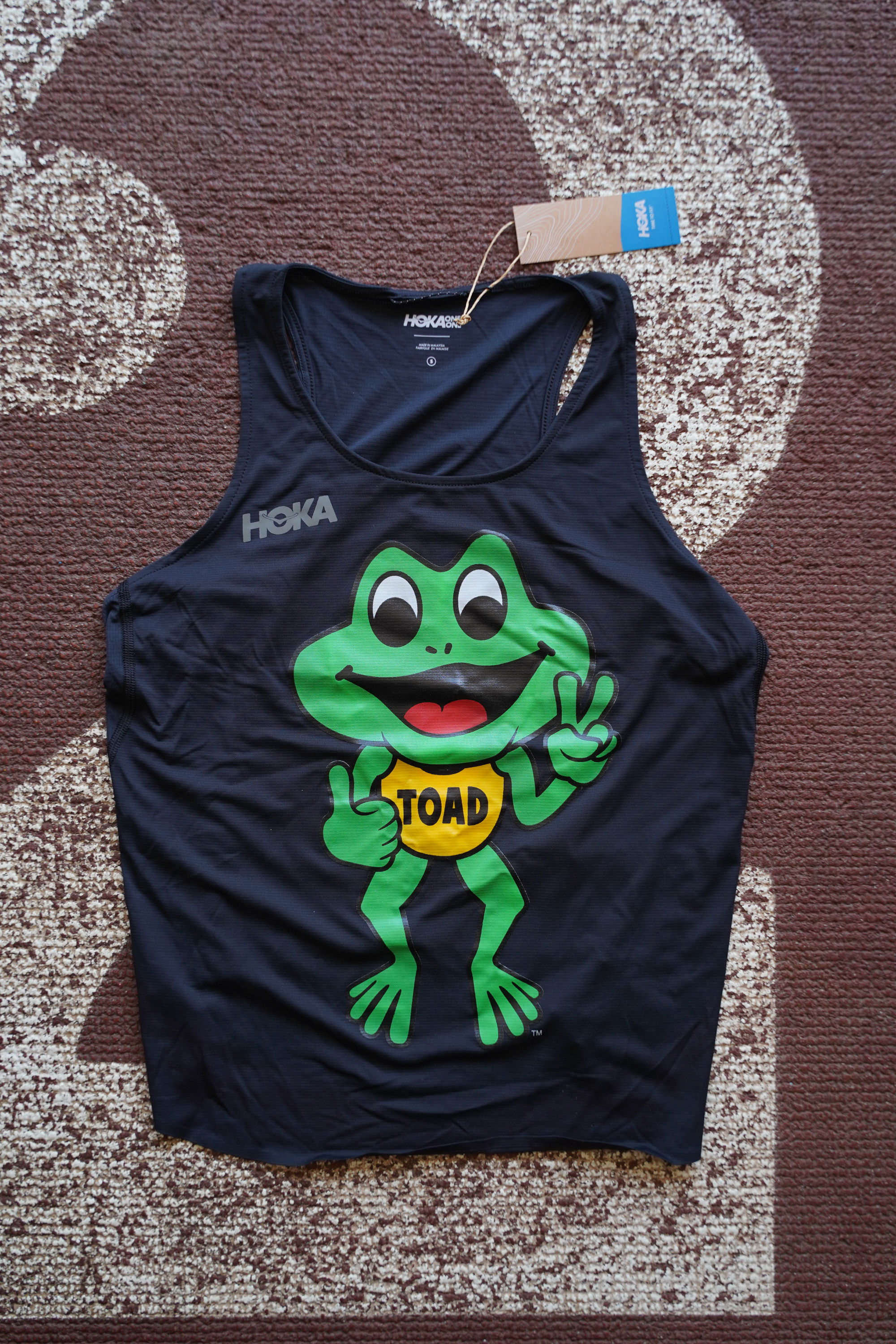 HOKA - BLACK SINGLET - WOMENS