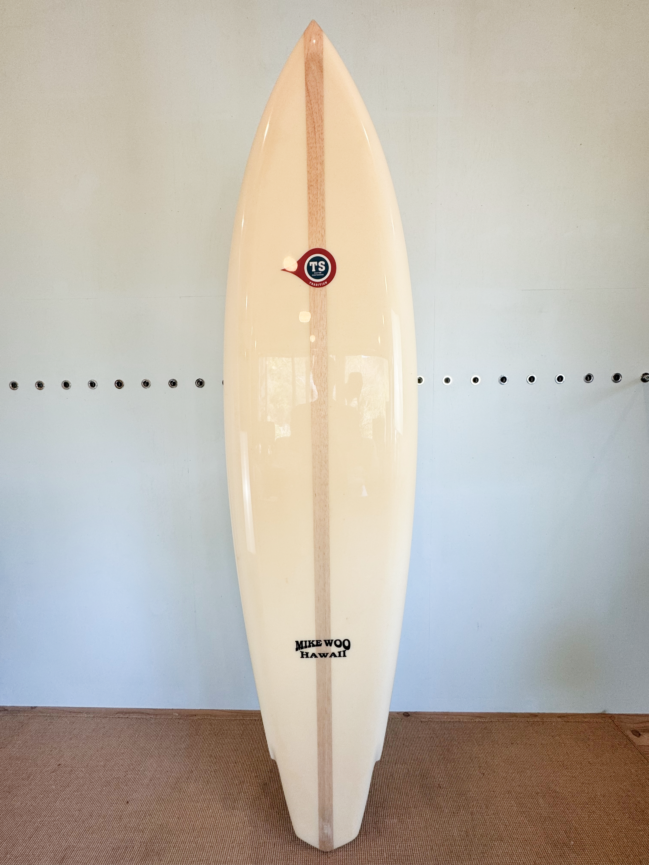 Mike Woo Hand Shape 6.8 x 19 3/4 x 2 3/4