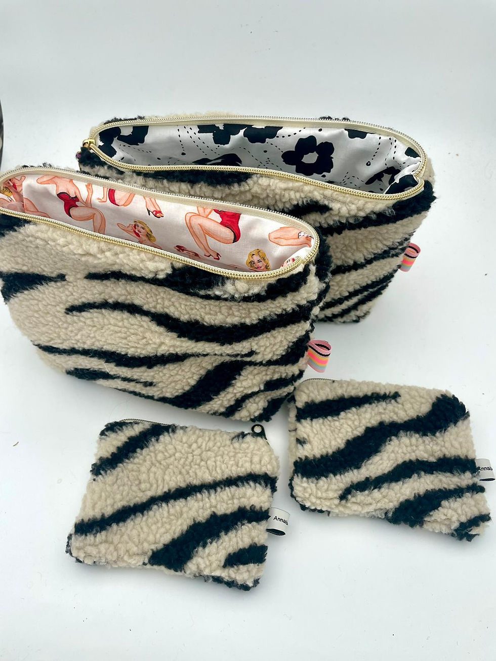 Miniature : Ensemble trousse de toilette porte-monnaie en bouclette