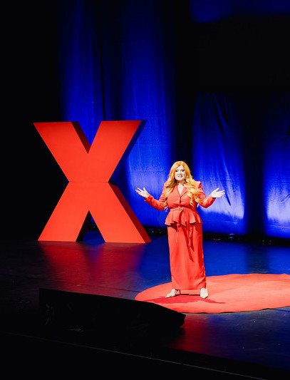 TEDxBrisbane Fleur Madden on stage 6.jpg