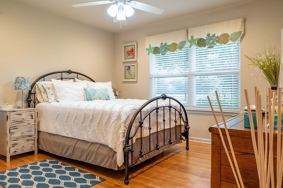 FZ-HomePics2019-Aug-731951-HDR
