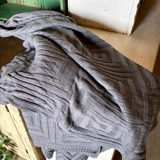 Concentric Square Throw Gray