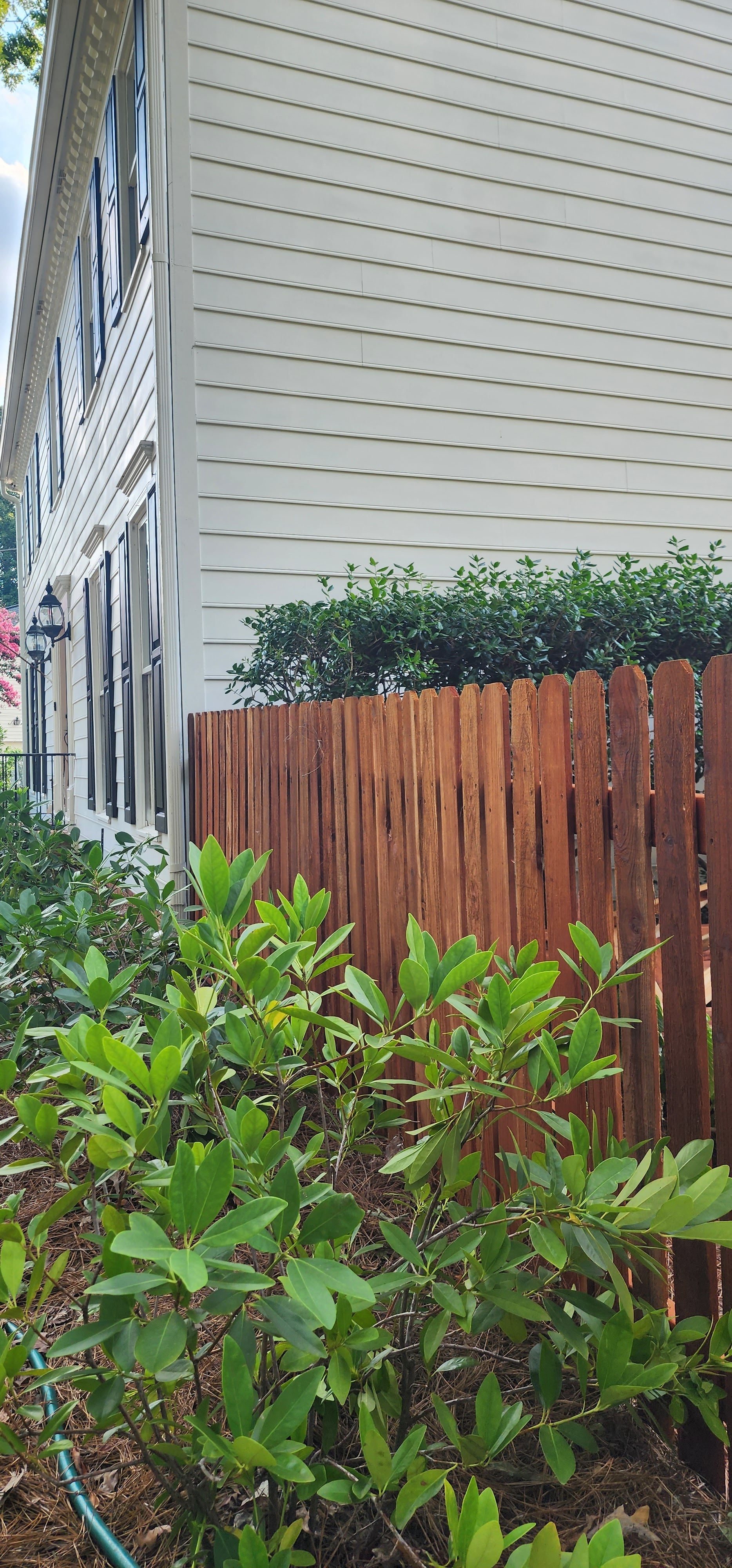 Four foot wood picket fence in Peachtree Corners Georgia