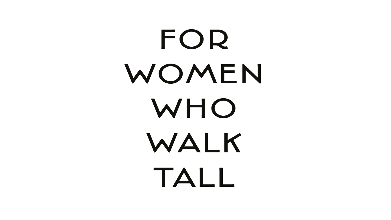 Slogan de la marque Élancée Paris - For women who walk tall 