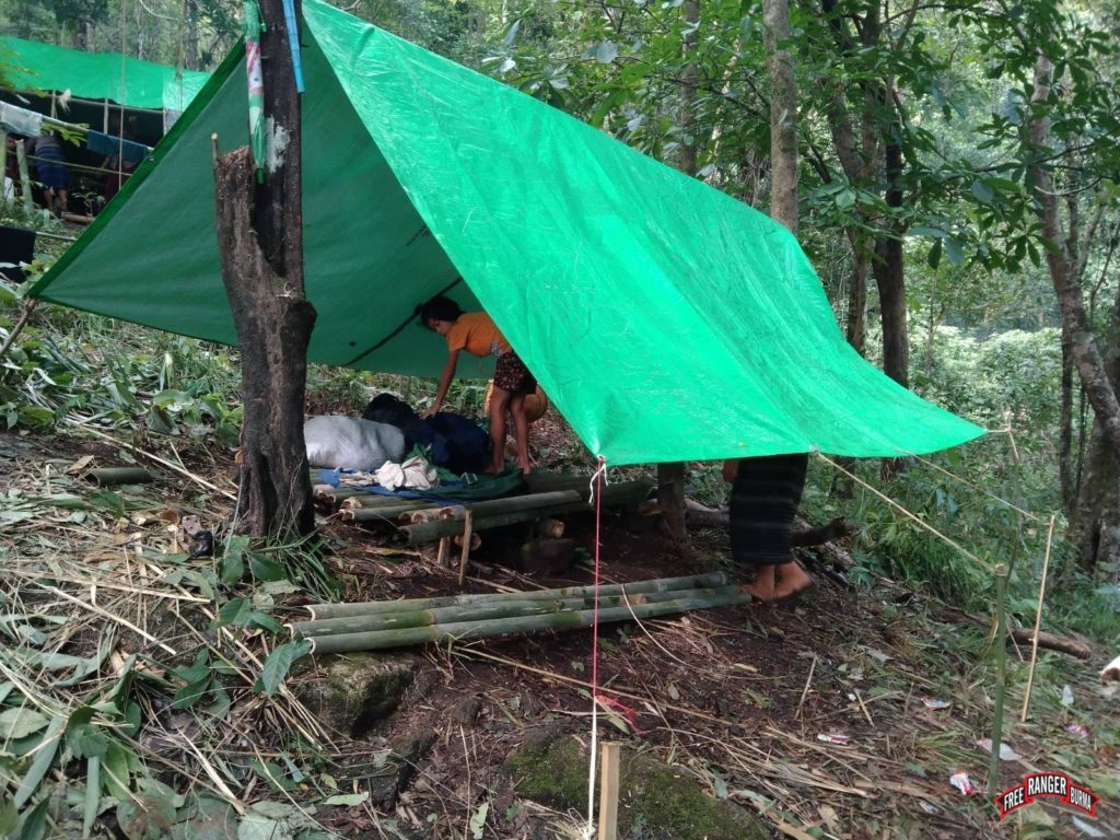 IDPs from Sa Le Village.