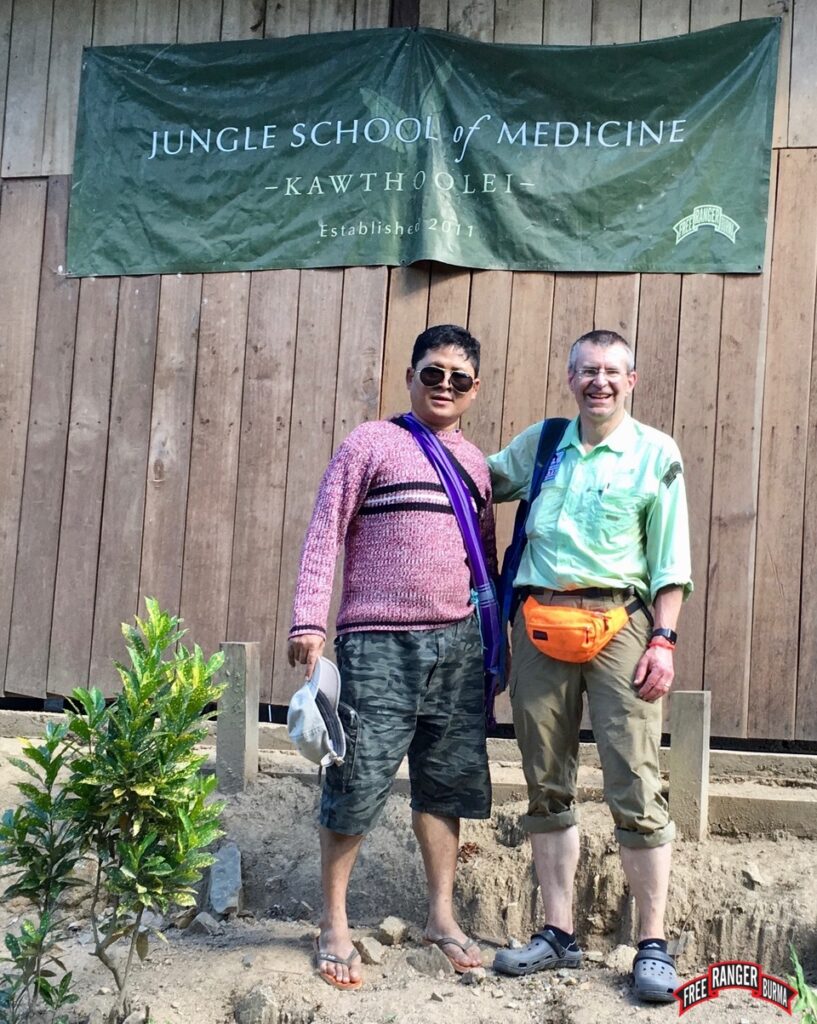 Meeting with Dr. Robert Arnold at FBR's Jungle School of Medicine (JSMK), 2016.