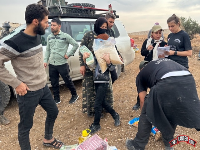 Families receiving food.